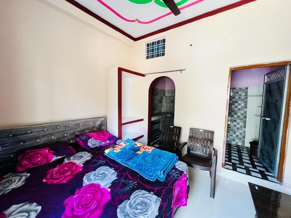 Gayatri Homestay Rudraprayāg Exterior foto